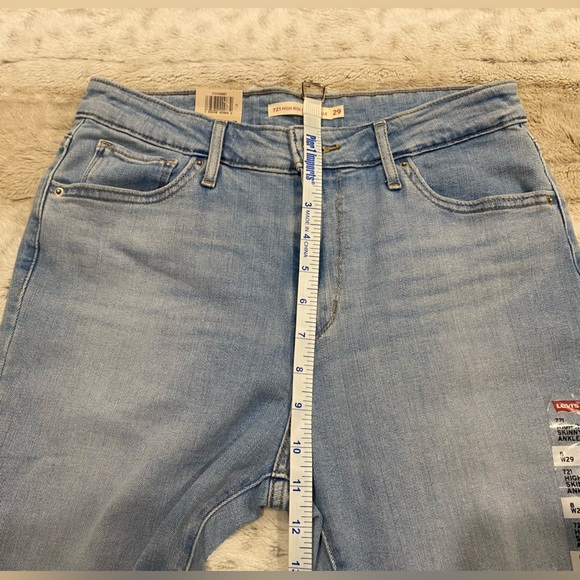 NWT💖 Levi's Jeans 721 High Rise Ankle Skinny Distressed Light Wash Size W29 - Picture 9 of 12